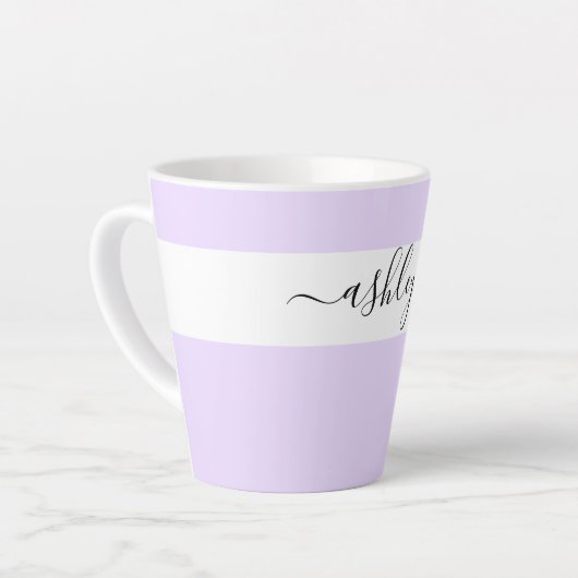 Eleganter Name in Script Typografie Lavender Milchtasse (Linke Ecke)