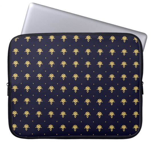 Eleganter Navy Blue und Gold Damask Laptopschutzhülle (Vorderseite)