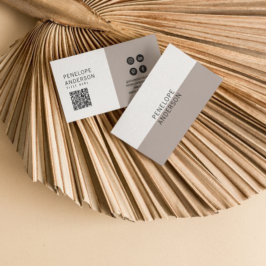 Eleganter neutraler grauer Minimalistischer QR-Cod Visitenkarte