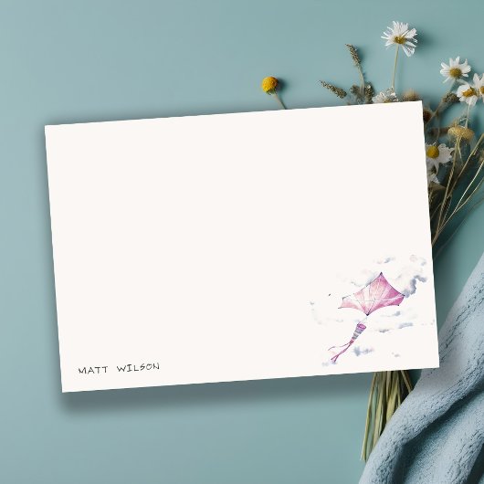 Eleganter Niedlich rosafarbener Kite Himmel Wolken Mitteilungskarte