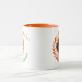 Eleganter Pastell-Orange Cavalier | Maßgeschneider Tasse (Zentrum)