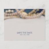 Eleganter Perlen & Muscheln Strand Save the Date Ankündigungspostkarte (Vorderseite)