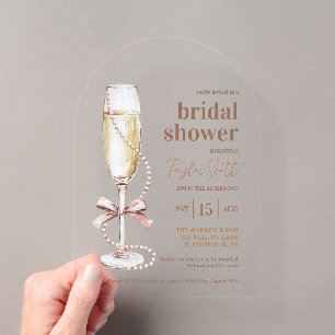 Eleganter Perlen- und Prosecco-Bogen Acryleinladungen