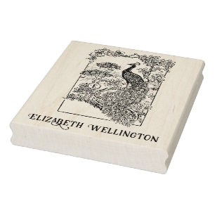 Eleganter Pfau im Garten Initial Gummistempel