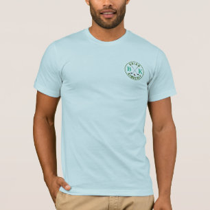 eleganter Polo mit seinem Namen und seinen Initial