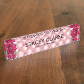 Eleganter Red Blume Pink Führungskraft Manager Namensplakette (Seite)
