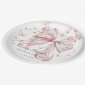 Eleganter rosa Bow & Pearls Coquette Quinceñera Pappteller (Schrägansicht)