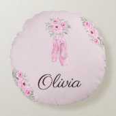 Eleganter rosa Floral Ballerina Personalisierter N Rundes Kissen (Vorderseite)