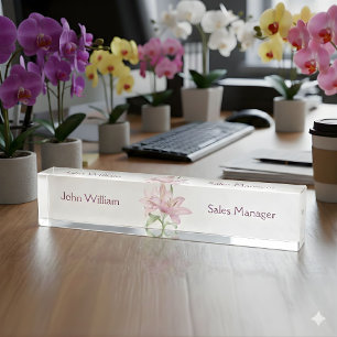 Eleganter rosa floraler Schreibtisch für das Büro  Namensplakette