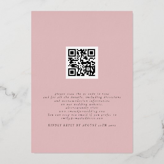 Eleganter rosa Florals QR Code Wedding Real Folieneinladung (Rückseite)
