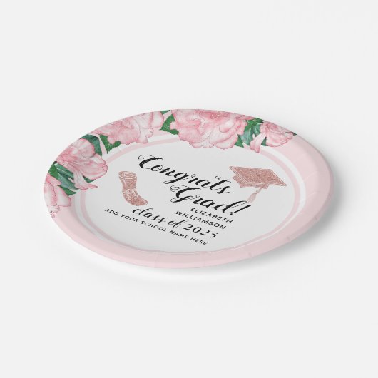 Eleganter rosa Glückwunsch Grad Abschluss Pappteller (Schrägansicht)