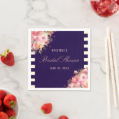 Eleganter, rosafarbener, blumiger Blaustreifen Serviette (Beispiel)