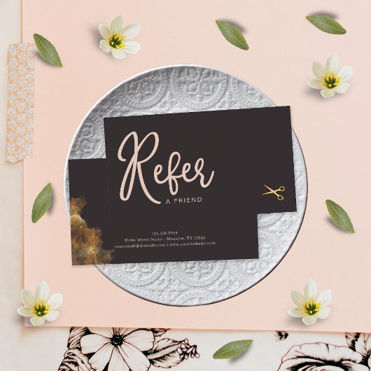 Eleganter rosafarbener Goldschere Friseur Stylist- Empfehlungskarte