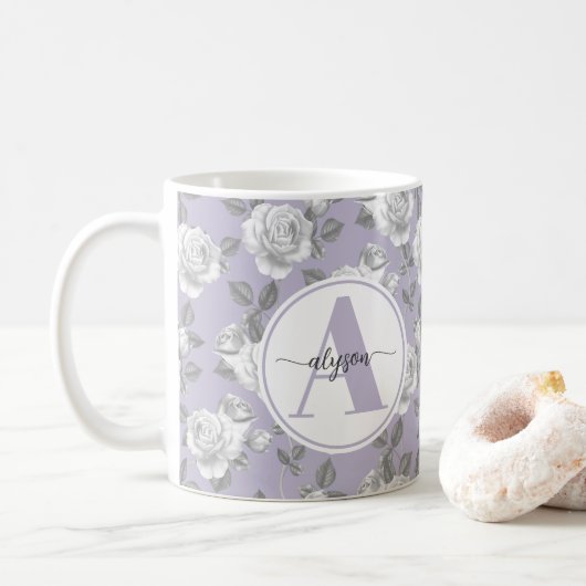 Eleganter Rose Garten in Lavender Monogram Tasse (Mit Donut)