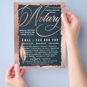 Eleganter Rose Gold & Navy Notar Agent Flyer (Hand)