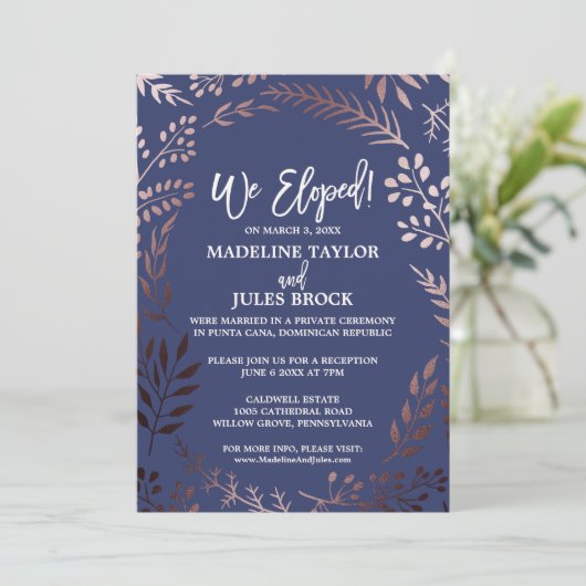 Eleganter Rose Gold und Navy Elopement Empfang Einladung (Stehend Vorderseite)