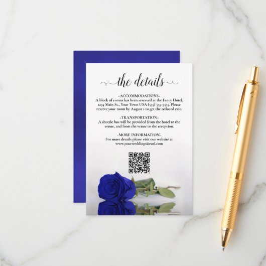 Eleganter Royal Blue Rose Wedding Details QR Code Begleitkarte (Vorderseite/Rückseite Beispiel)