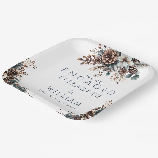 Eleganter Rustikaler Wald Pinecones Engagement Par Pappteller (Gewinkelt)