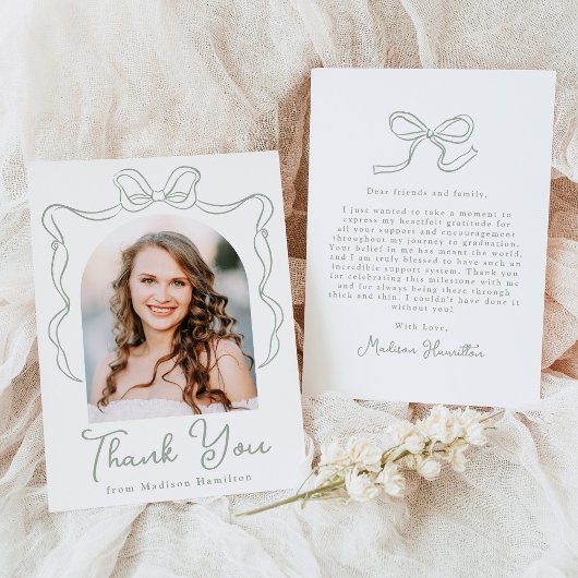 Eleganter Sage Green Vintag Bow Foto Abschluss Dankeskarte