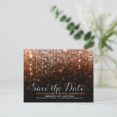 Eleganter Saitenlichter, braun Save the Date Ankündigungspostkarte (Stehend Vorderseite)