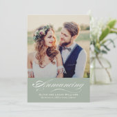 Eleganter Salmon Script Wedding Foto Empfang Einladung (Stehend Vorderseite)