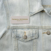 Eleganter Sand Gray & Gold Text: Moderner Beruflic Namensschild (Beispiel)