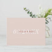 Eleganter Schriftart Minimalistisch Rosa Terracott Save The Date (Stehend Vorderseite)