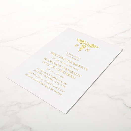 Eleganter Schulabschluss an der White-Foil-Stiftun Folieneinladung (Gedreht)