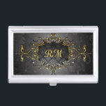 Eleganter Schwarz-Gold-Vintag-Goldrahmen Visitenkarten Etui<br><div class="desc">Elegantes Schwarz und Gold Vintage verzierte Spitzen-Rahmen und geometrische Muster und Wirbel. Verfügbar auf anderen Produkten. Benutzerdefinierte Initialen vorne. Dies ist eine Vorlage und sie ist vollständig anpassbar.</div>