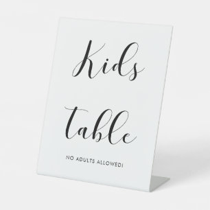 Eleganter Schwarz-Weiß-Kindertisch Sockelschild