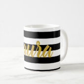 Eleganter Schwarz-weißer Goldskriptname mit Streif Kaffeetasse (VorderseiteRechts)