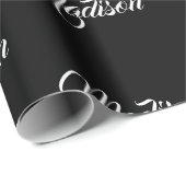 Eleganter Schwarz-weißer Kalligraphiename Geschenkpapier (Rolleneckpunkt)