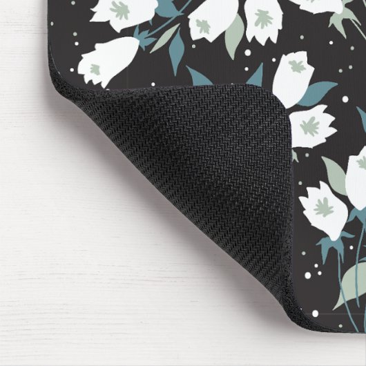 Eleganter schwarzer Hintergrund der Tulip-Blume Mousepad (Ecke)