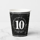 Eleganter schwarzer Marmor 10 Jahre Arbeit Jubiläu Pappbecher (Vorderseite)