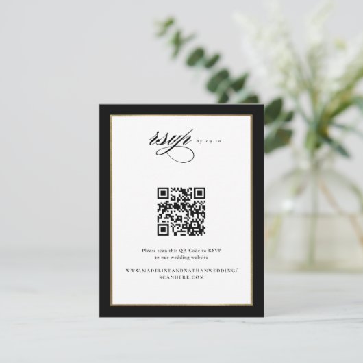 Eleganter Script Black and Gold Wedding QR Code RSVP Karte (Stehend Vorderseite)