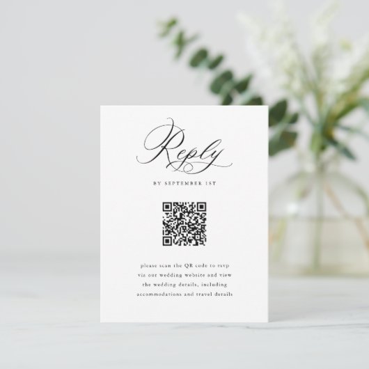 Eleganter Script Black and White QR Code Hochzeit RSVP Karte (Stehend Vorderseite)