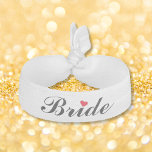 Eleganter Script Bride Wedding Junggeselinnen-Absc Haarband<br><div class="desc">Schönes,  elegantes Schwarz-Weiß-Typografie-Skript,  rotes Herz,  stilvolles,  cooles,  modisches Haaraccessoire - glatte weiche elastische Haare / Pferdeschwanz-Halter,  für die Braut für Brautparty,  Junggeselinnen-Abschied,  Hochzeit.</div>