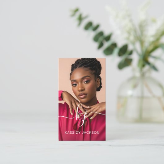 Eleganter Script Calligraphy Monogram Logo & QR Co Visitenkarte (Stehend Vorderseite)