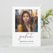 Eleganter Script-Foto-Abschluss Ankündigung (Stehend Vorderseite)