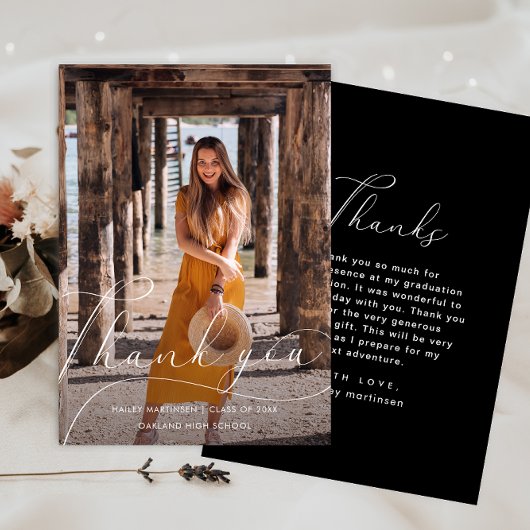 Eleganter Script-Foto-Abschluss Vielen Dank Black Einladung
