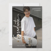 Eleganter Script Graduate 4 Foto Collage Abschluss Ankündigung (Vorderseite)