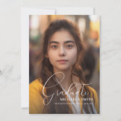 Eleganter Script Graduate Foto Abschluss Ankündigung (Vorderseite)