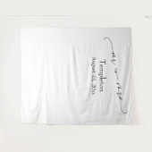 Eleganter Script Mr & Mrs Simple Foto Hintergrund Wandteppich (Vorderseite (Horizontal))