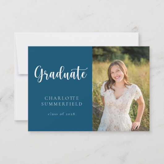 Eleganter Script Navy Blue White Foto Abschluss Einladung (Vorderseite)