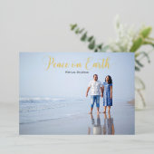 Eleganter Script-Weltfrieden Personalisiert Folien Feiertagskarte (Stehend vorne)