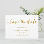 Eleganter Script White and Gold QR Code Hochzeit Save The Date (Stehend Vorderseite)