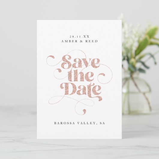Eleganter Script Words Rose Gold Imitats Glitzer Save The Date (Stehend Vorderseite)
