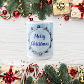 Eleganter Silberrahmen auf hellblau Kaffeetasse