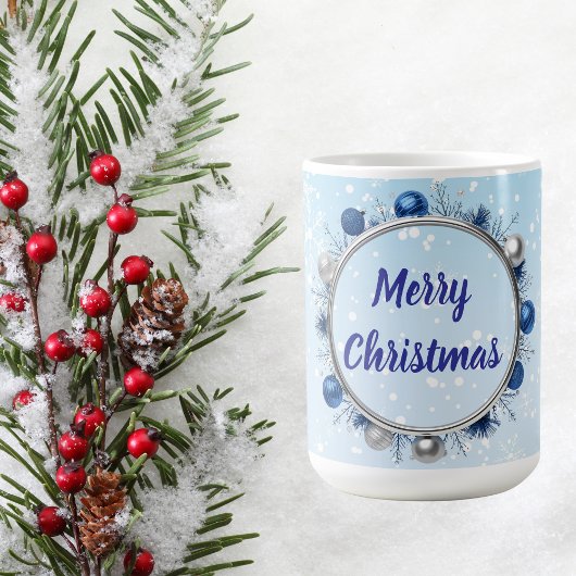 Eleganter Silberrahmen auf hellblau Kaffeetasse