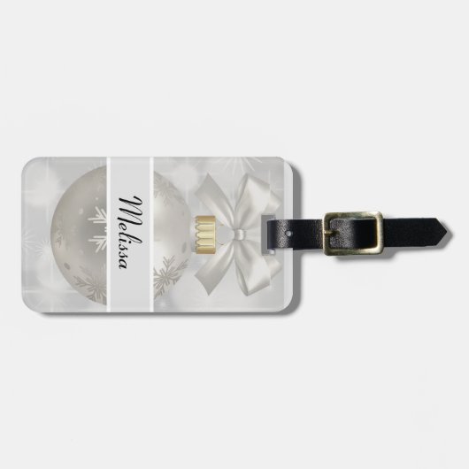 Eleganter Silver Christmas Ball auf Bokeh Lights Gepäckanhänger (Vorderseite horizontal)